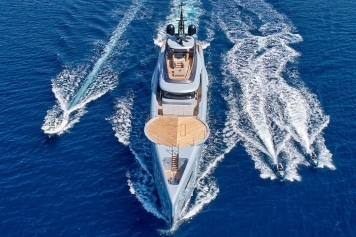 Why a Private Yacht Charter in Miami Is the New Definition of Luxury Travel main image
